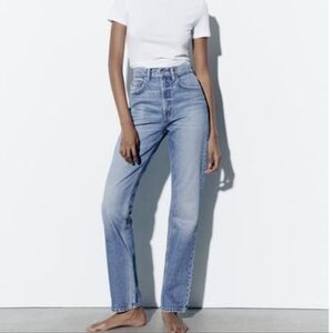 **ZARA - Size 4 - Straight Leg Jeans